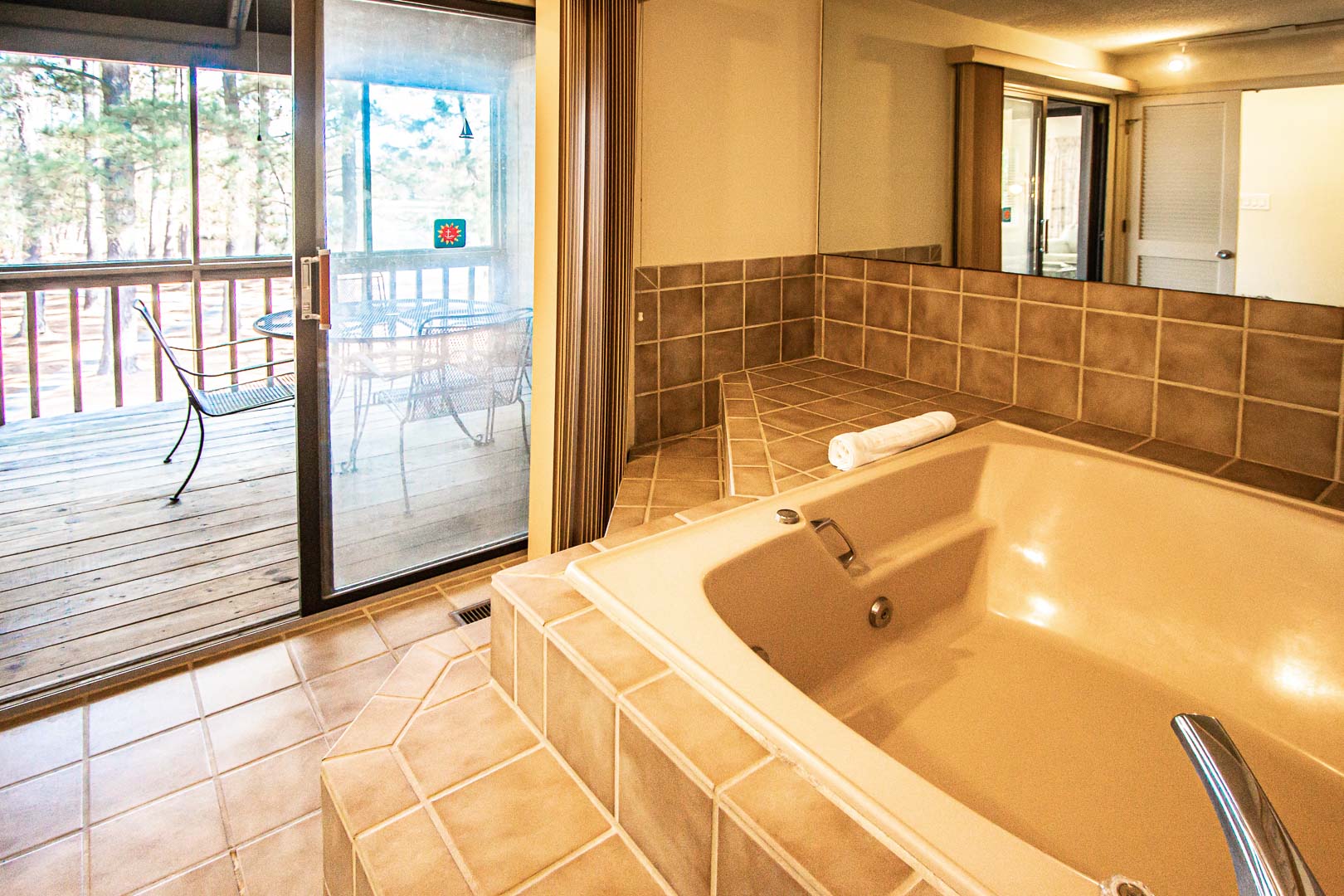 A relaxing Jacuzzi tub in the units at VRI's Sandcastle Cove in New Bern, North Carolina.